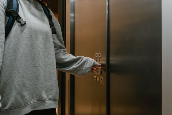 Dumbwaiter Elevators